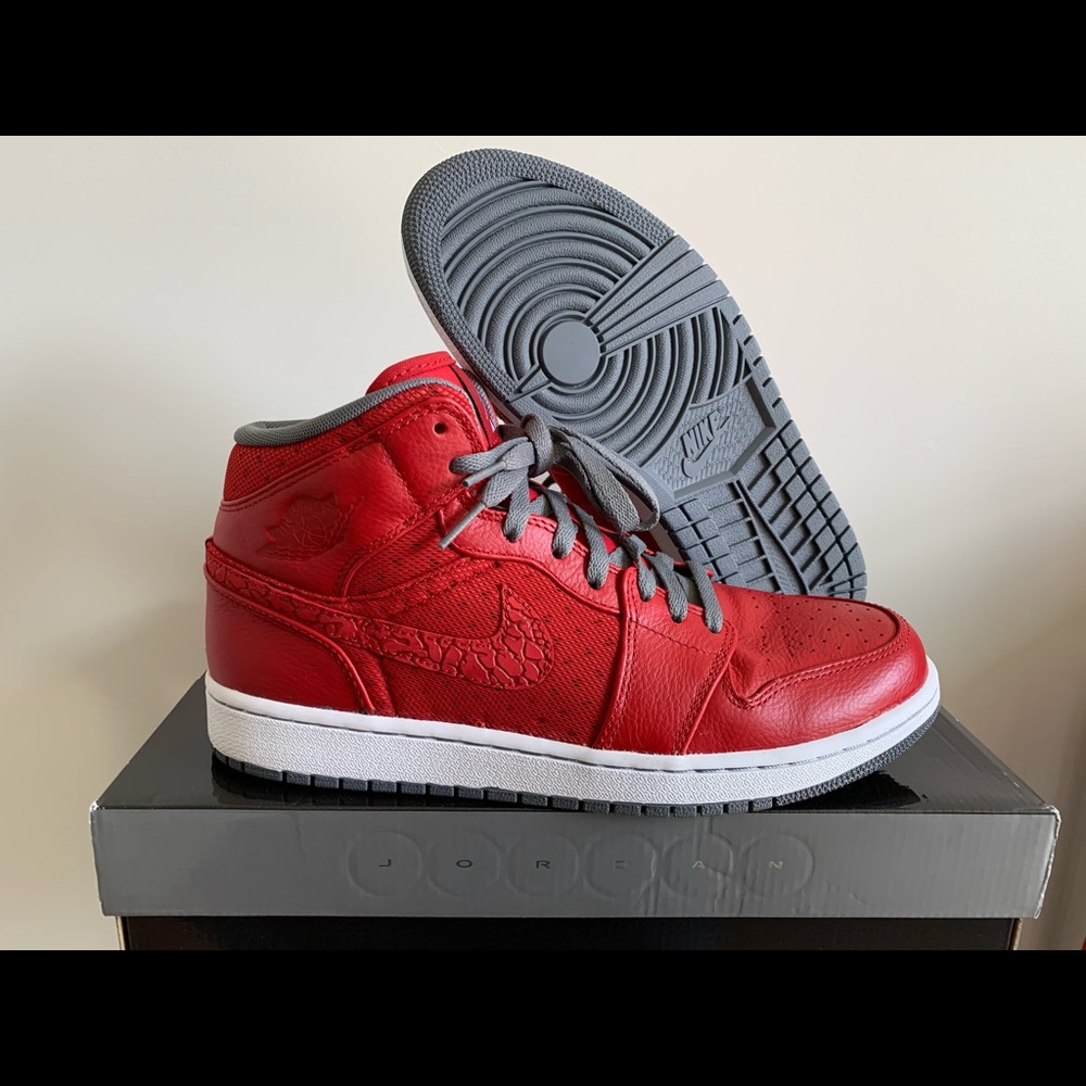 Air Jordan 1 Phat